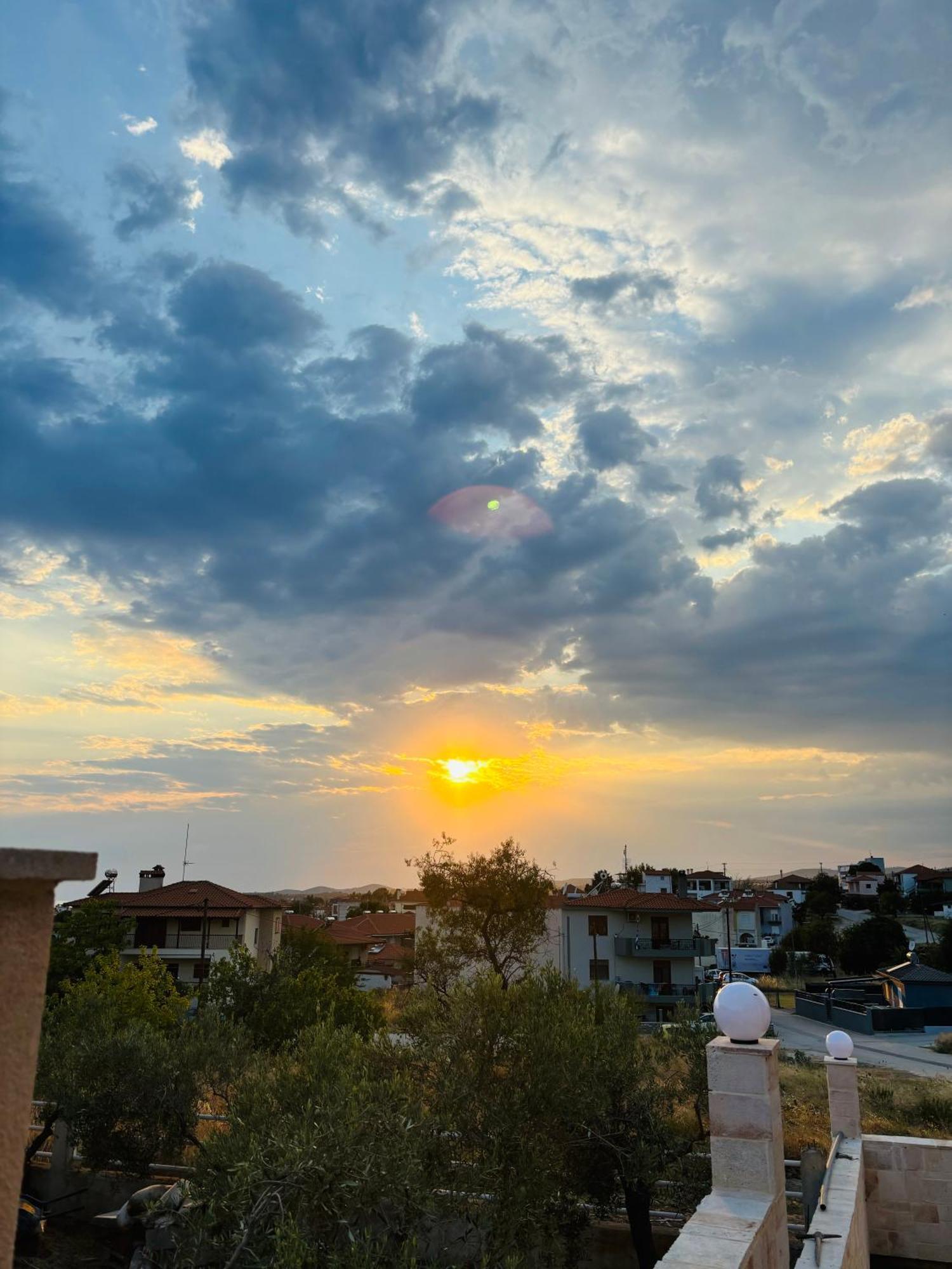 Eterna Mare Apartment Nikiti  Exterior photo